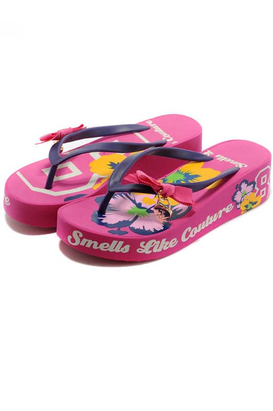 Juicy Couture Callie Wedges Flip Flops Rose